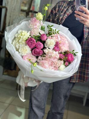 Нежность в руках купить цветы, букеты с доставкой